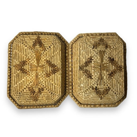 Matching Baskets -Set of 2- Wall Decor Catchall Raffia - Picture 2 of 7